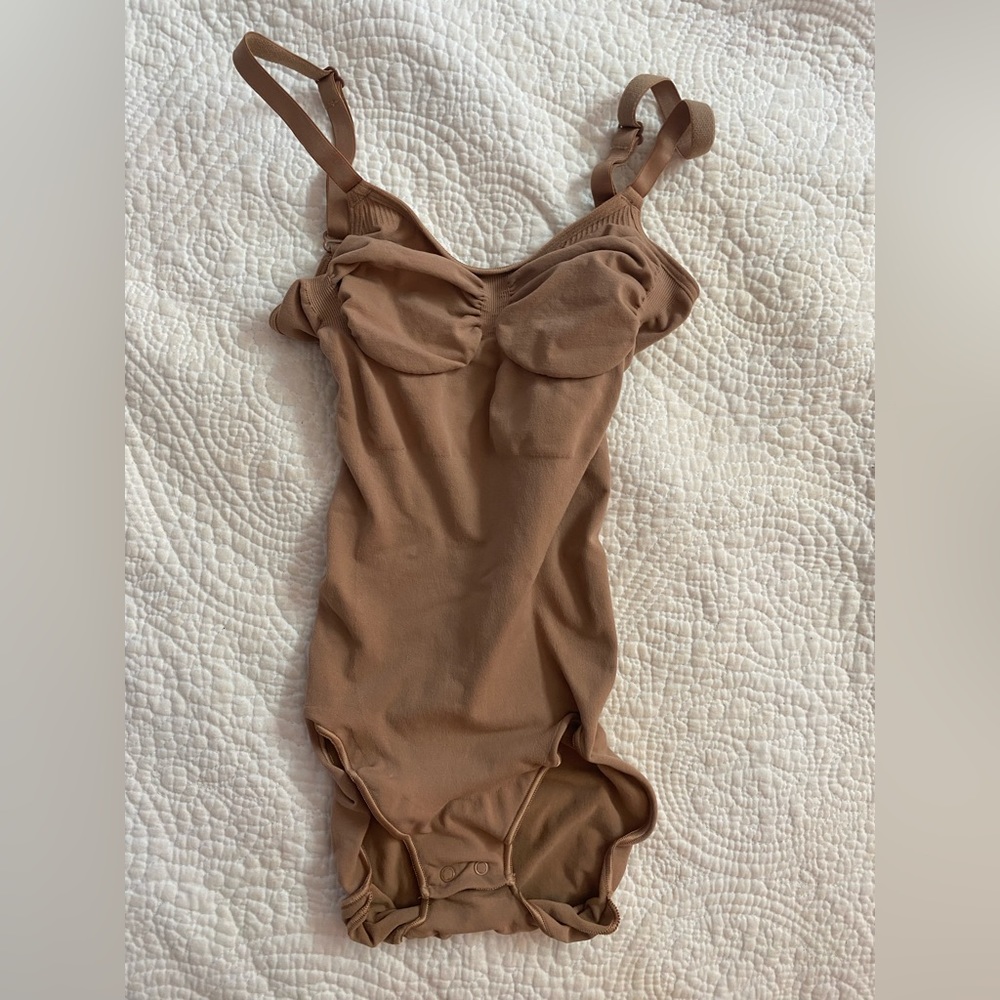 SKIMS Sculpting bodysuit brief with snaps